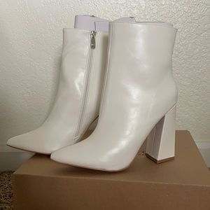 Brand New white pointed ankle booties flared heel